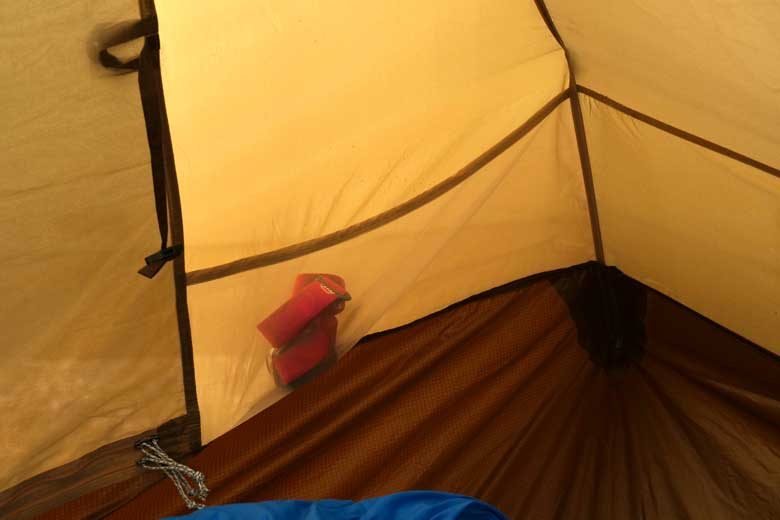 In the inner tent you find four pockets.