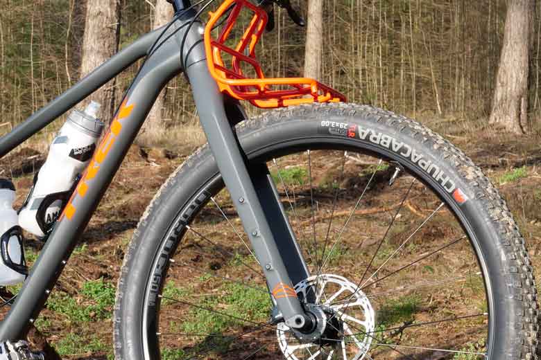 The fork on the Trek 1120 is made out of aluminum.
